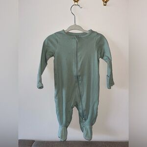 WONDER NATION Green Baby Long-Sleeve Footed Onesie PJ’s, Mitten Cuffs 0-3 Months